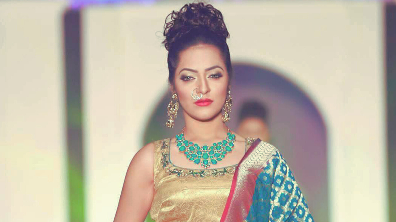 কলকাতায় বাংলাদেশি মডেল গ্রেফতার